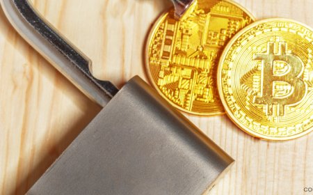 Bitcoin Defies September Slump, Eyes Critical $65,200 Resistance