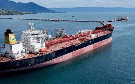 Russian Oil Tankers Idling Off Indian Coast Amid Sanctions Uncertainty